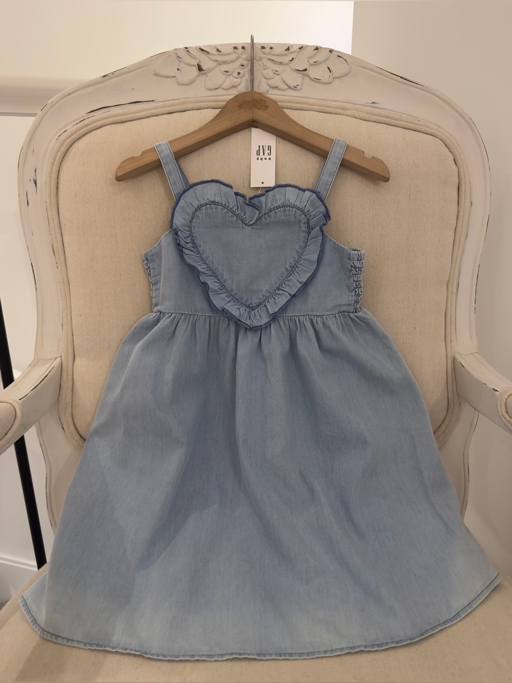 🤍 4T GAP Light Blue Chambray Denim 100% Cotton Heart Ruffle Sundress NWT